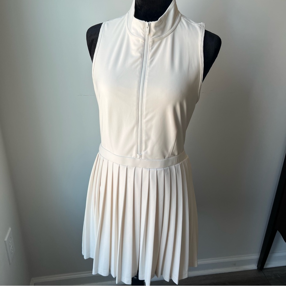 Sleeveless Cream Pleated Zip-Front Dress - Large